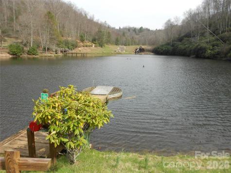 0000 Woodlake Loop Road Elk Park NC 28622