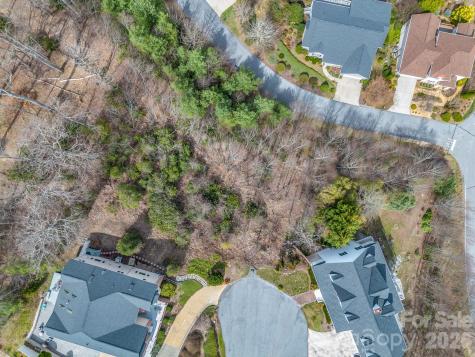 2325 Pommel Road Hendersonville NC 28791