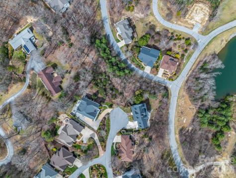 2325 Pommel Road Hendersonville NC 28791