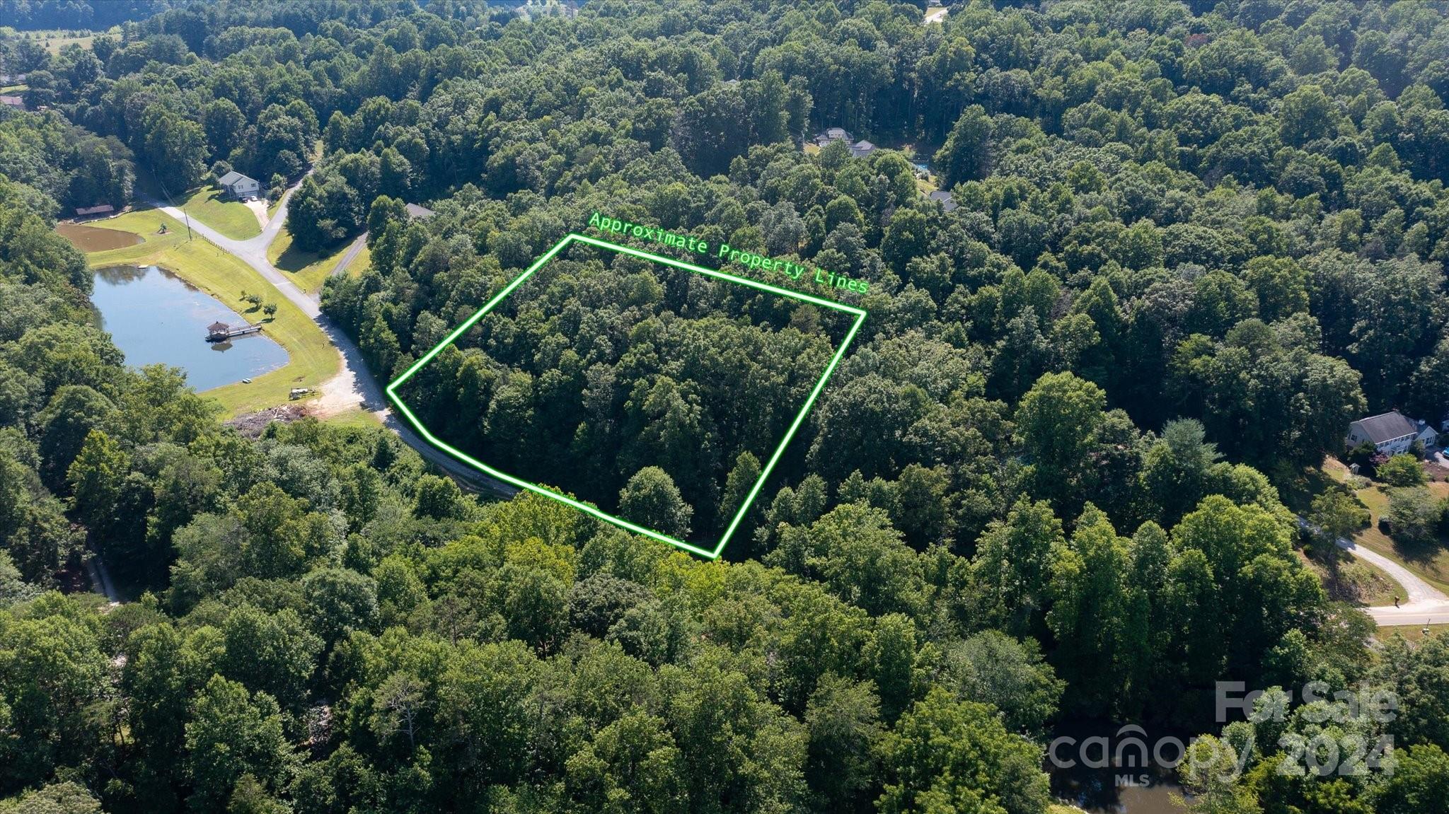 99999 Goose Creek Off Road Marion NC 28752