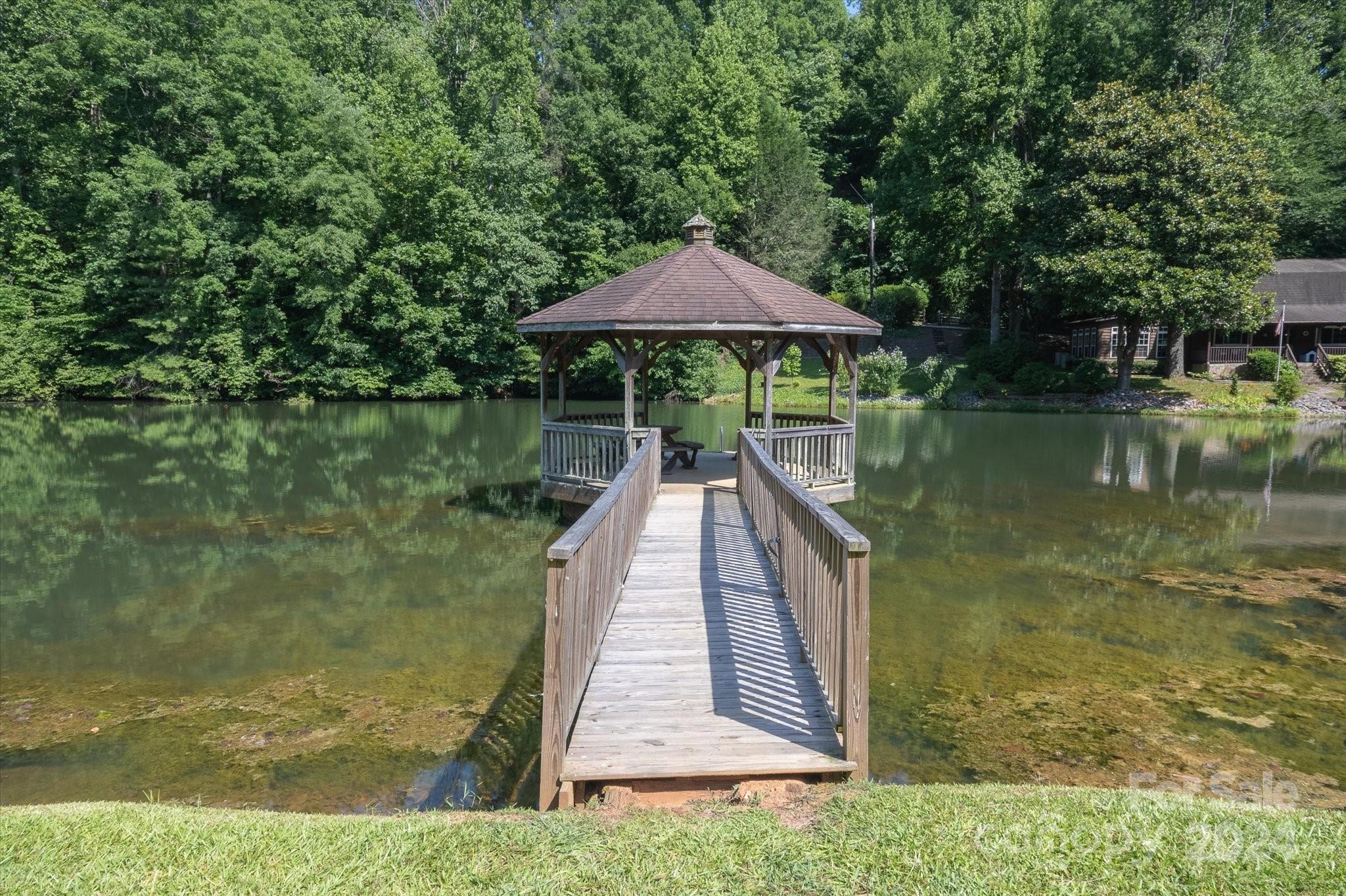 99999 Goose Creek Off Road Marion NC 28752