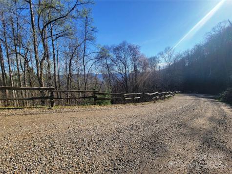 111 Digging Seng Trail Waynesville NC 28785