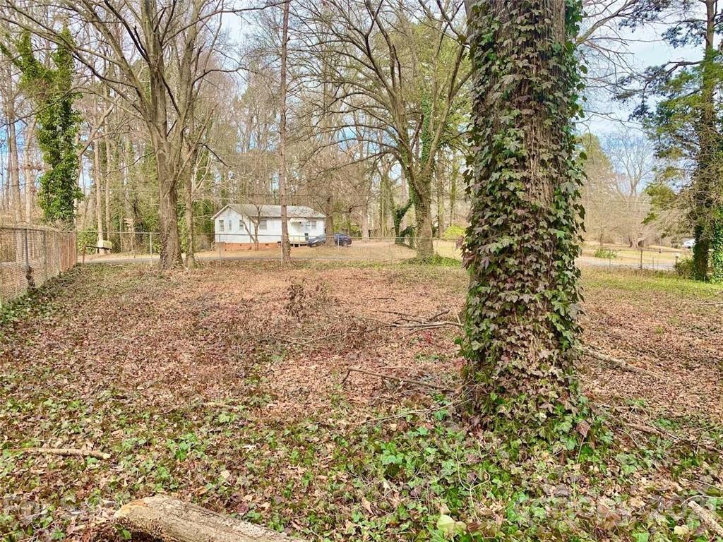 4322 Mcclure Road Charlotte NC 28216