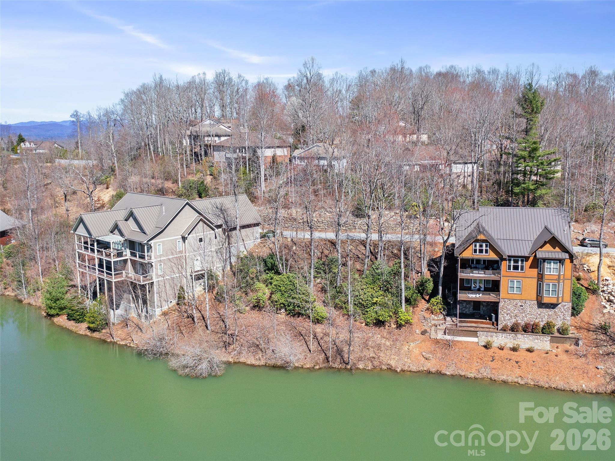 82 Narrows Run Loop Hendersonville NC 28791