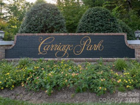 82 Narrows Run Loop Hendersonville NC 28791