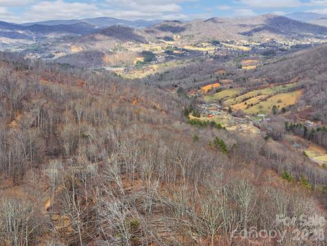 99999 Winterberry Road Burnsville NC 28714