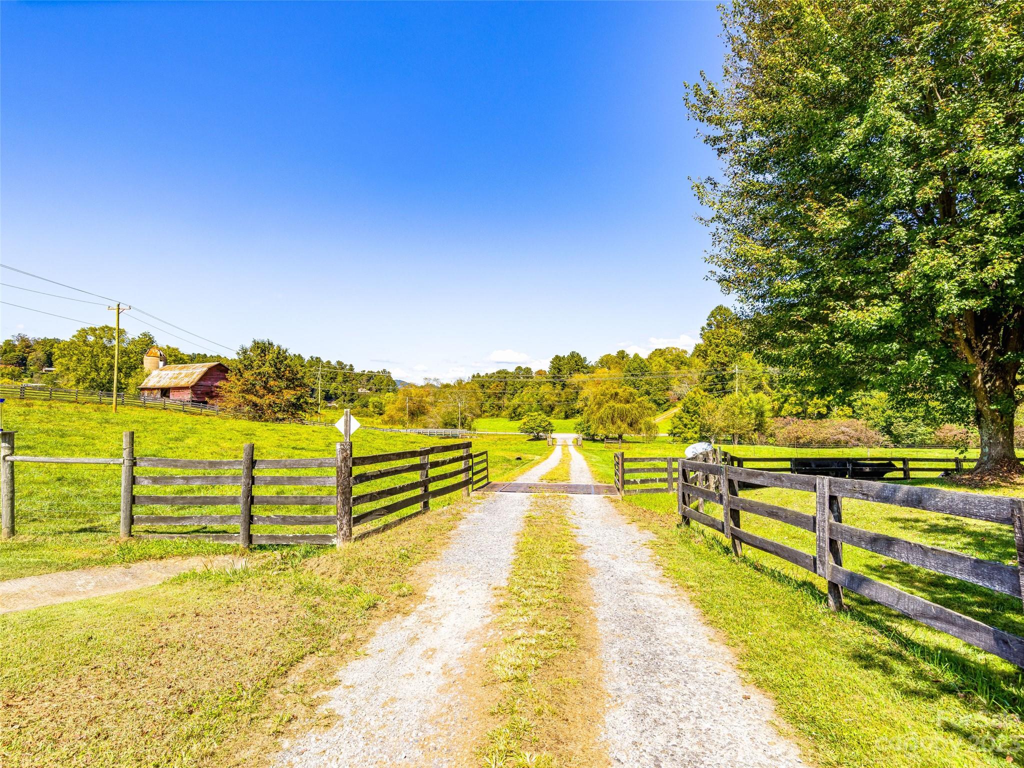 192 Ratcliff Cove Road Waynesville NC 28786
