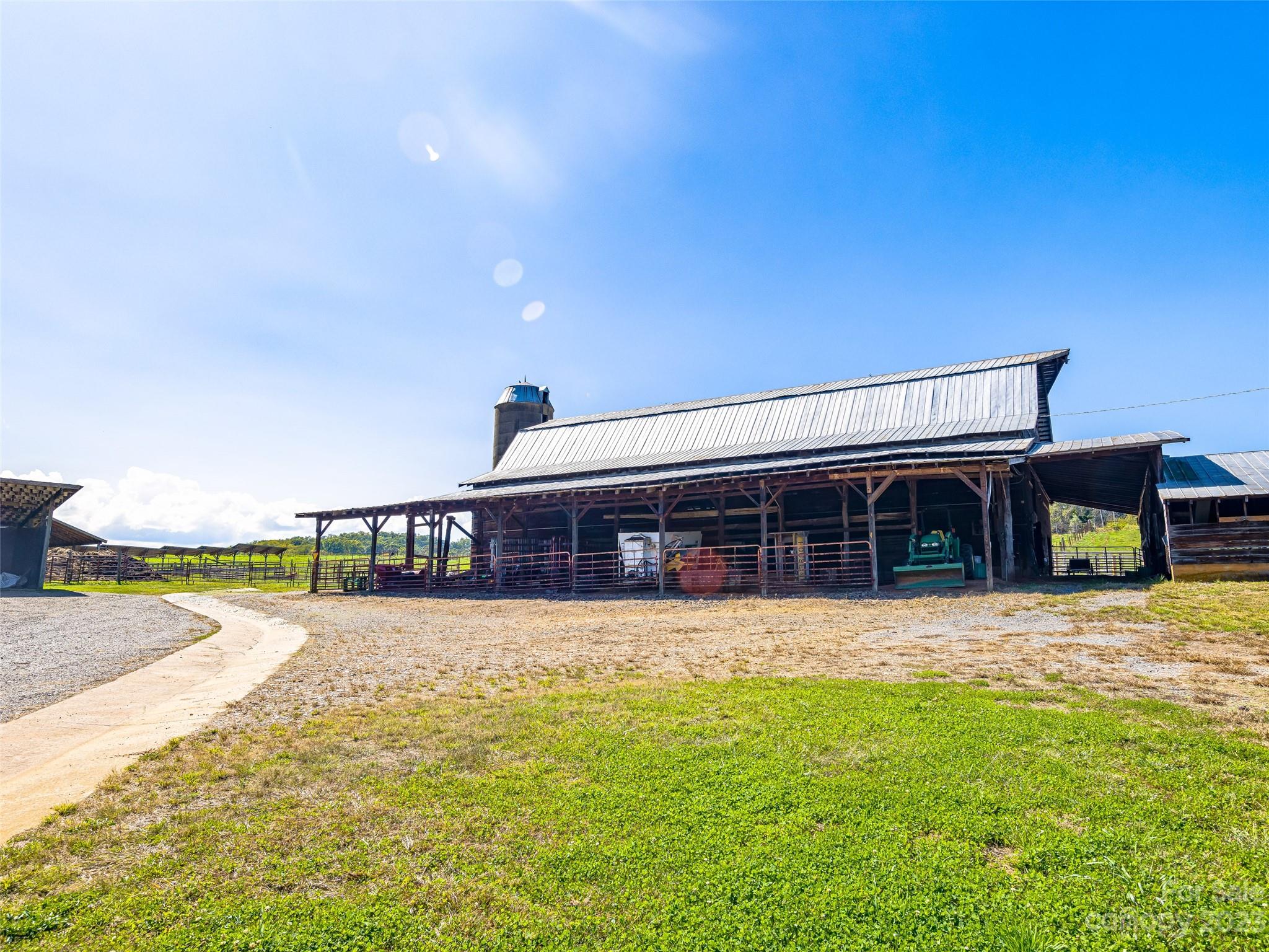 192 Ratcliff Cove Road Waynesville NC 28786