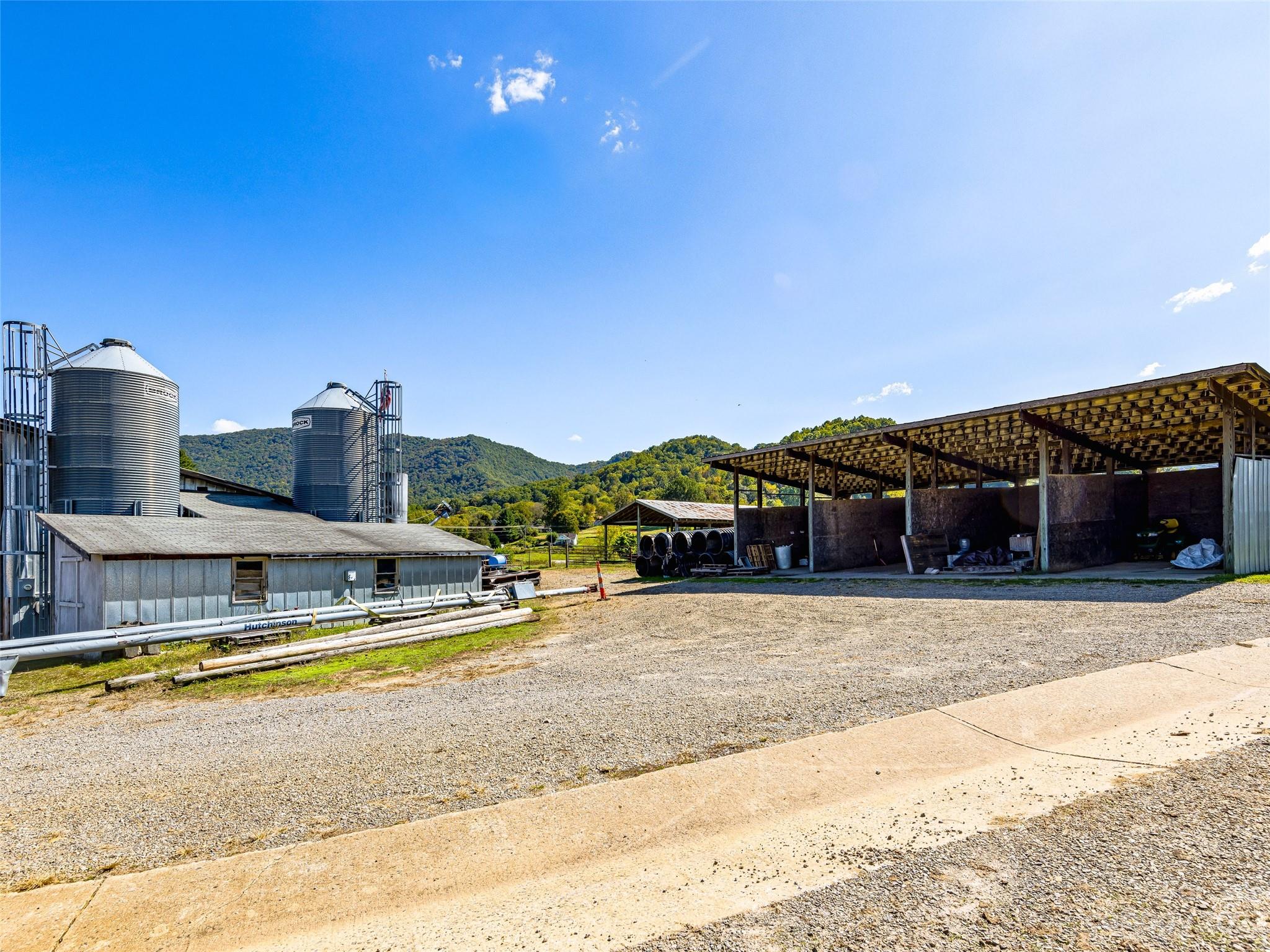 192 Ratcliff Cove Road Waynesville NC 28786
