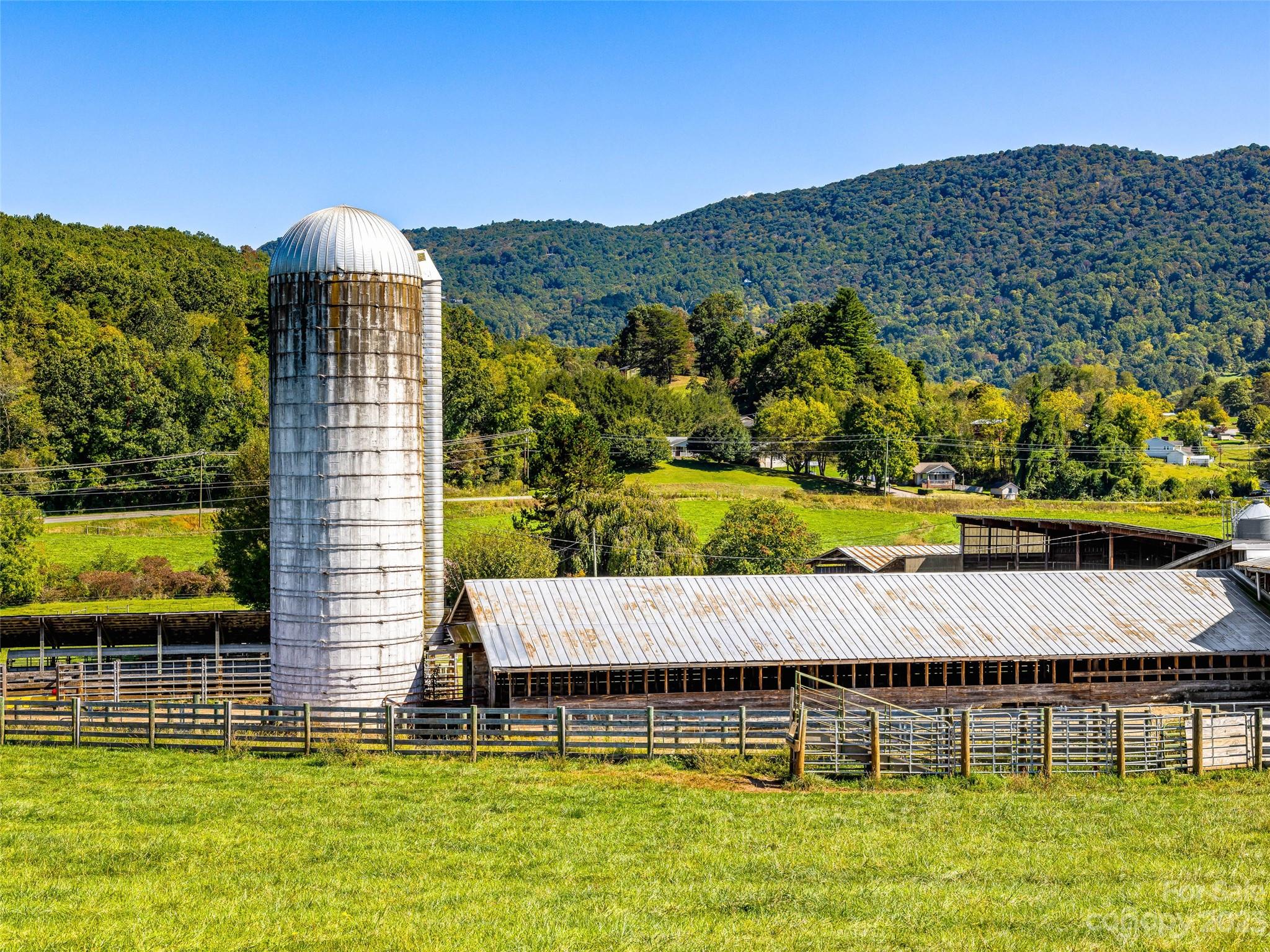 192 Ratcliff Cove Road Waynesville NC 28786