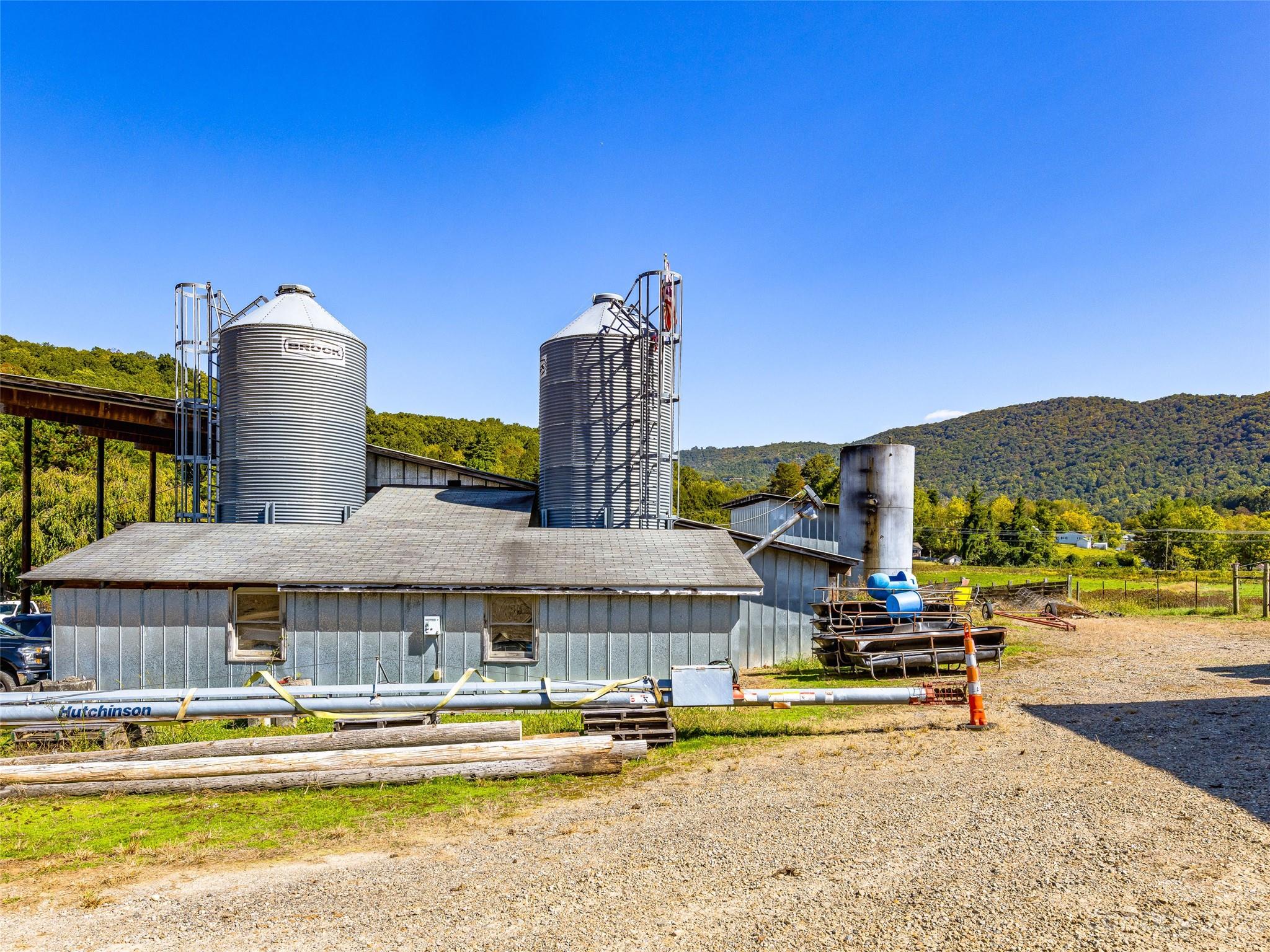 192 Ratcliff Cove Road Waynesville NC 28786