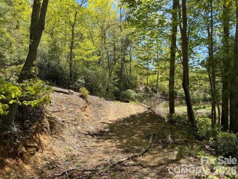 000 Orchard View Trail Spruce Pine NC 28777