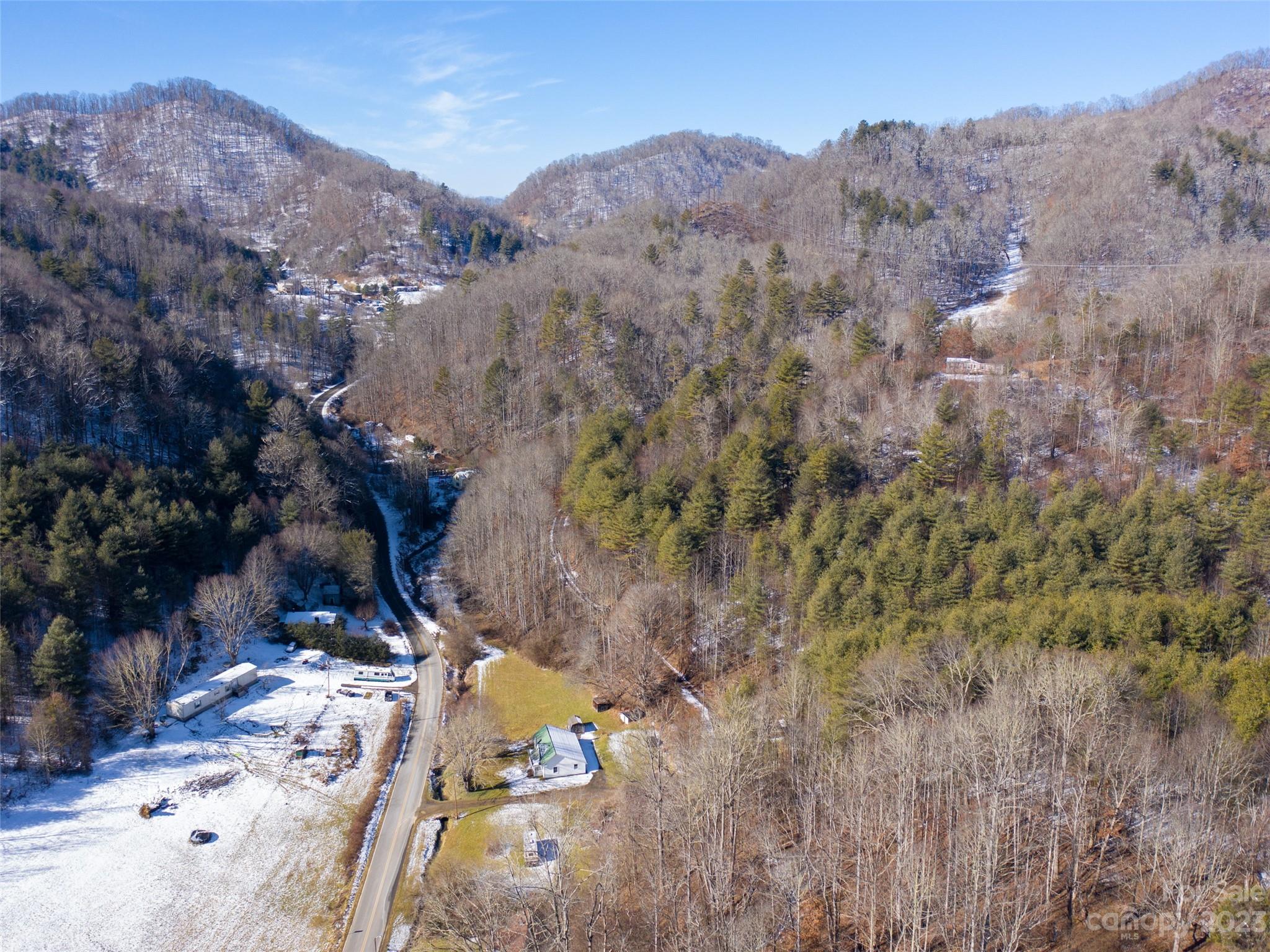 17 Mcpeters Lane Burnsville NC 28714