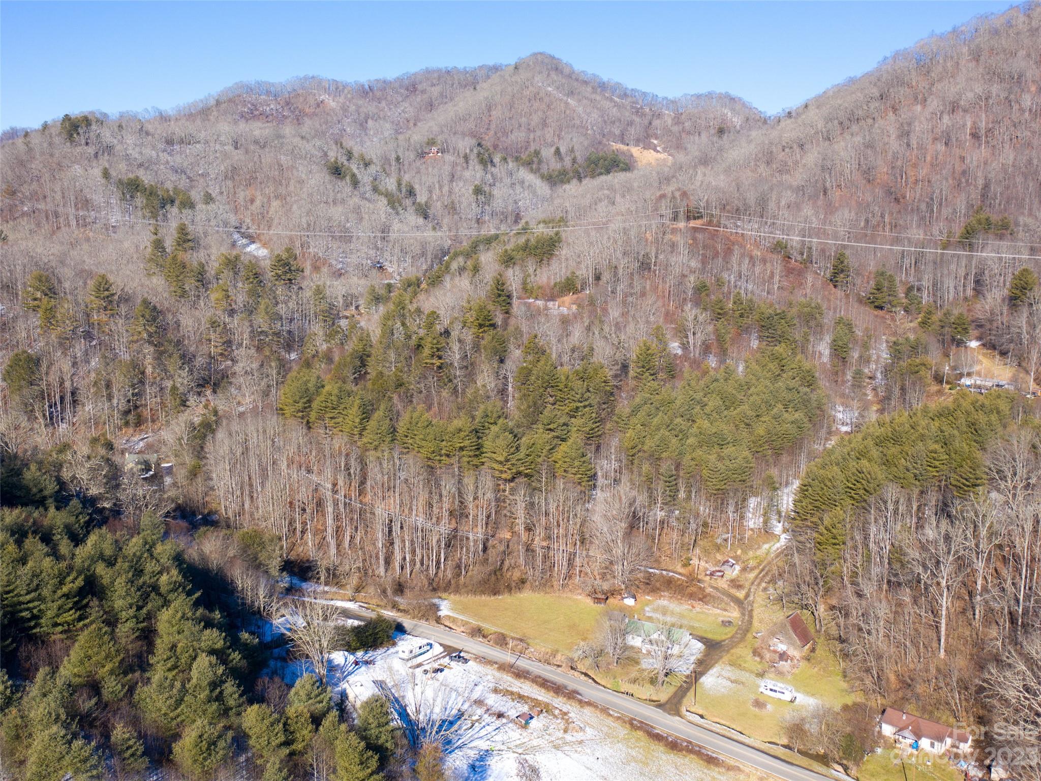 17 Mcpeters Lane Burnsville NC 28714
