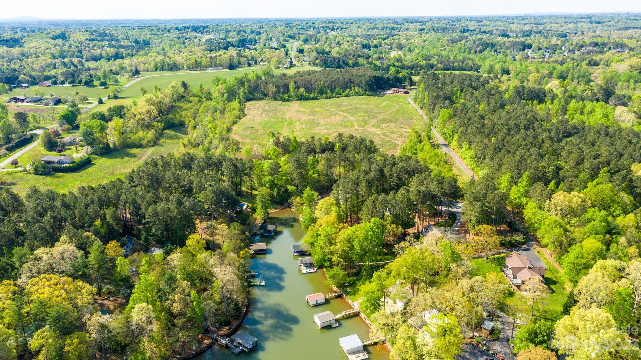 1320 Misty Lane Hickory NC 28601