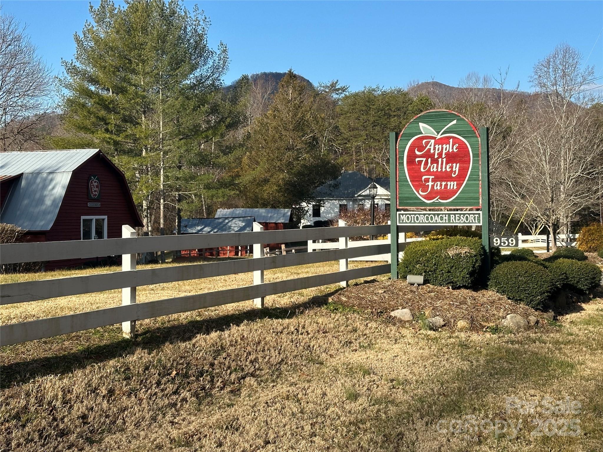 109 Cornell Circle Lake Lure NC 28746
