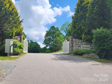 000 Chandra Lane Leicester NC 28748