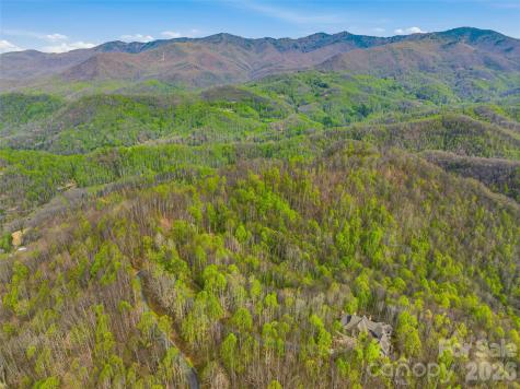 #227 Flying Dutchman Road Sylva NC 28779