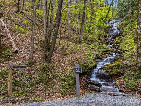 #227 Flying Dutchman Road Sylva NC 28779
