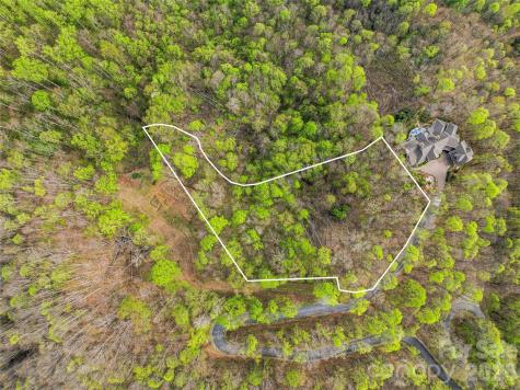 #227 Flying Dutchman Road Sylva NC 28779