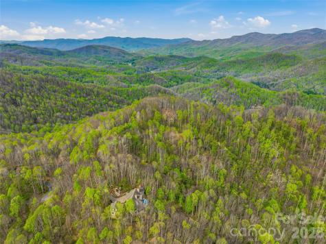 #227 Flying Dutchman Road Sylva NC 28779