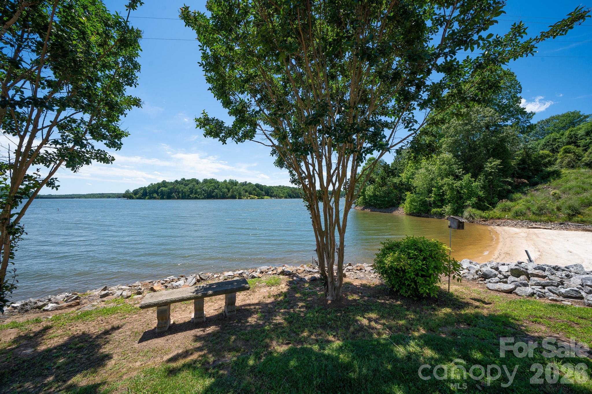 136 Oak Point Lane Stony Point NC 27028
