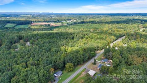 3662 Hickory Highway Statesville NC 28677