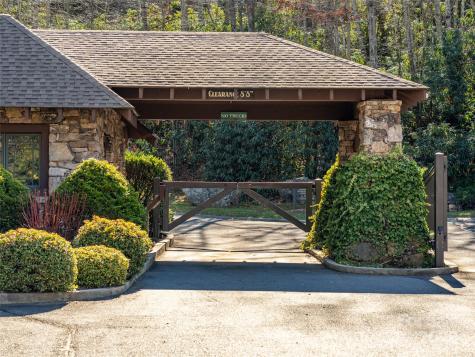 9 Settings Boulevard Black Mountain NC 28711