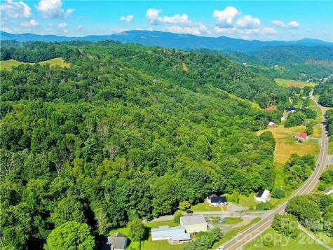 3771 Us Highway 421 Highway N Vilas NC 28692