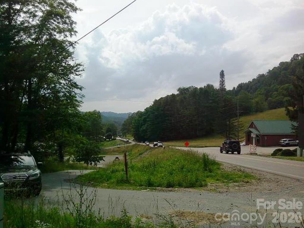 3771 Us Highway 421 Highway N Vilas NC 28692