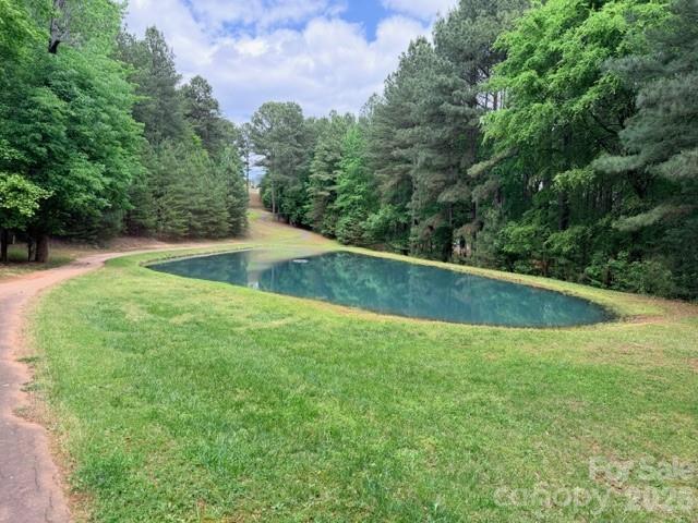 5017 Hermitage Court Belmont NC 28012