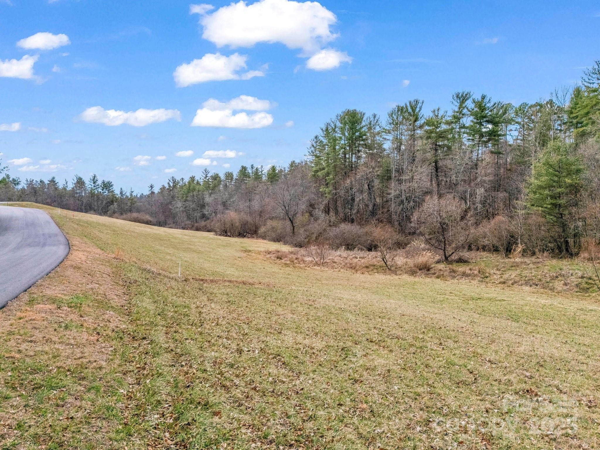 9999 Settlers Trail Mars Hill NC 28754