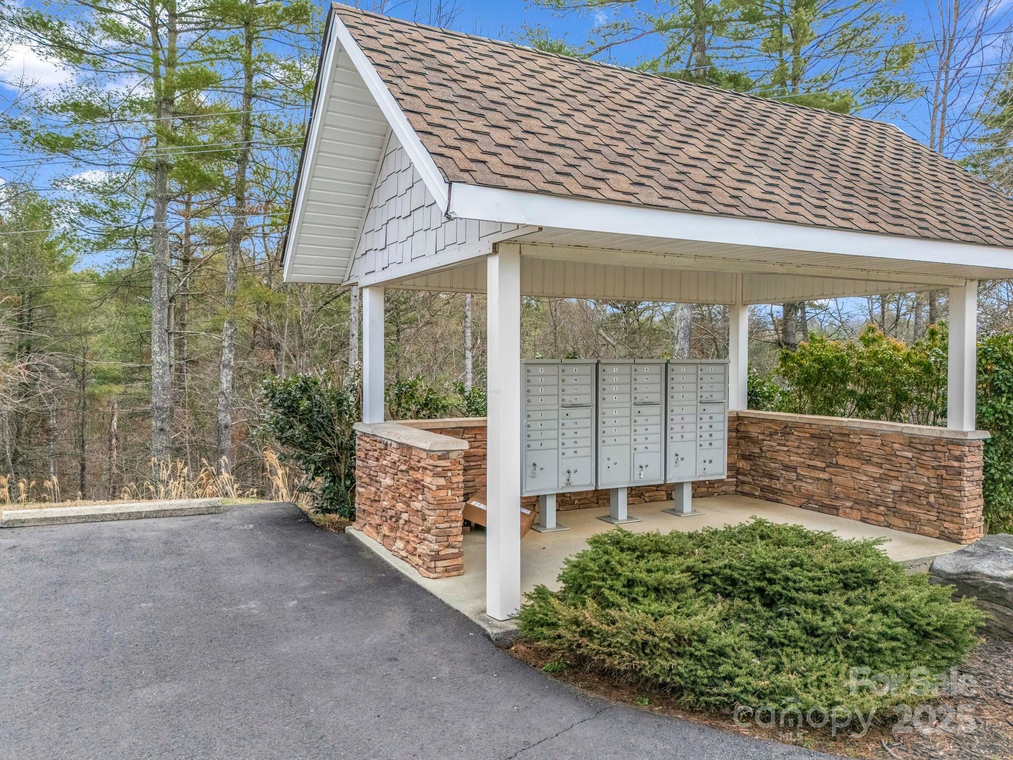9999 Settlers Trail Mars Hill NC 28754