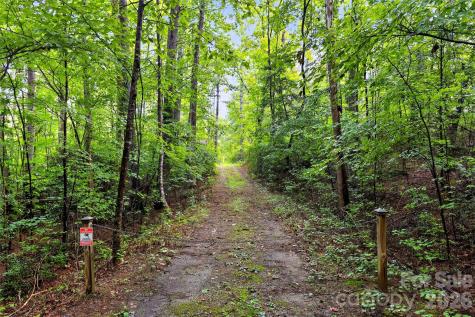 2361 Lake Forest Cove Nebo NC 28761