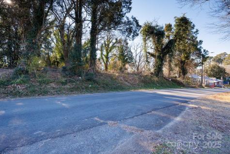 3 Catawba Avenue Great Falls SC 29055