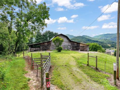 110 Allison Acres Drive Waynesville NC 28786