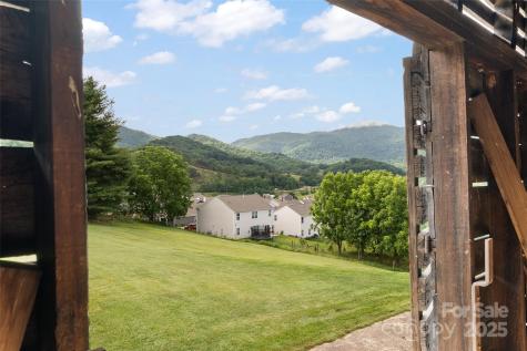 110 Allison Acres Drive Waynesville NC 28786