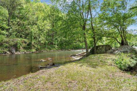 788 Cowee Tunnel Road Sylva NC 28779