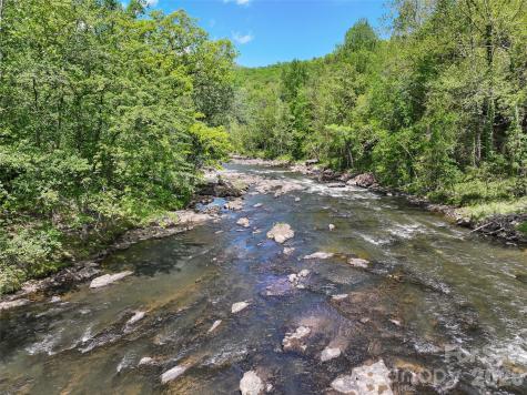 788 Cowee Tunnel Road Sylva NC 28779