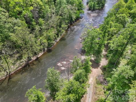 788 Cowee Tunnel Road Sylva NC 28779