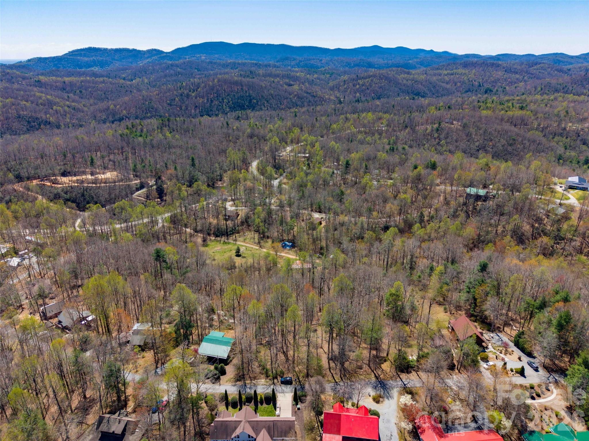 000 Glen Echo Circle Saluda NC 28773