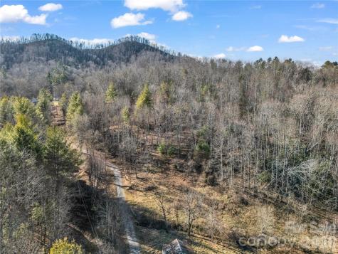 530 Mine Creek Road Bakersville NC 28705