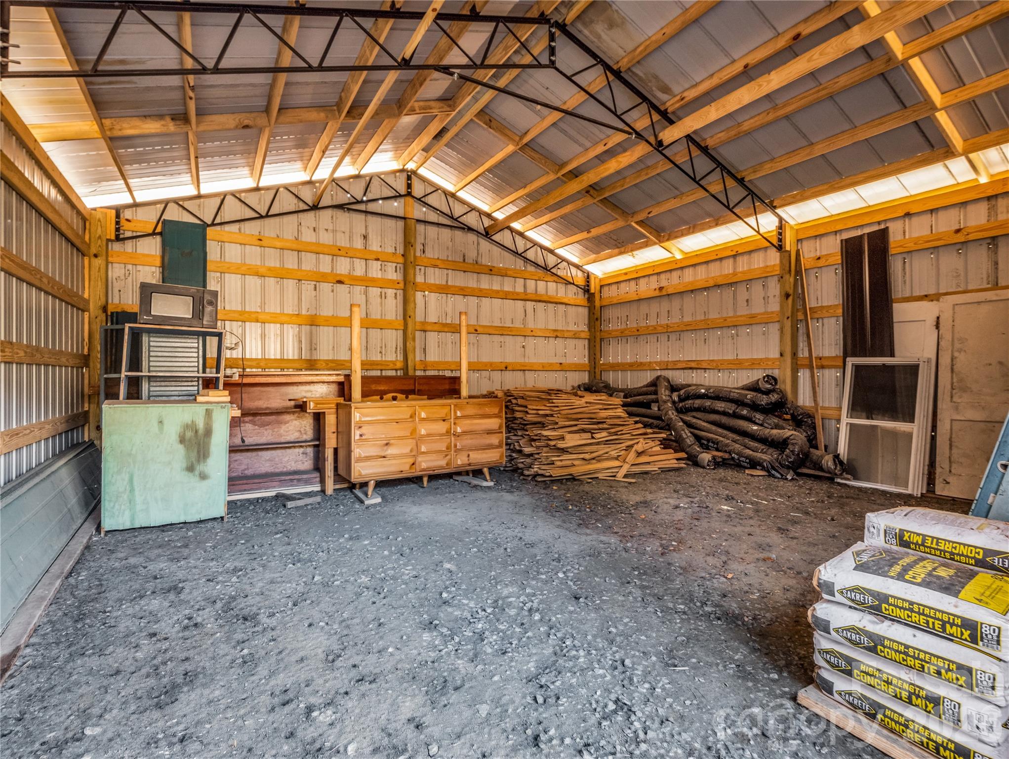 530 Mine Creek Road Bakersville NC 28705