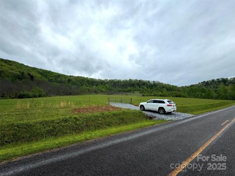 4136 Rose Creek Road Franklin NC 28734