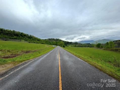 4136 Rose Creek Road Franklin NC 28734