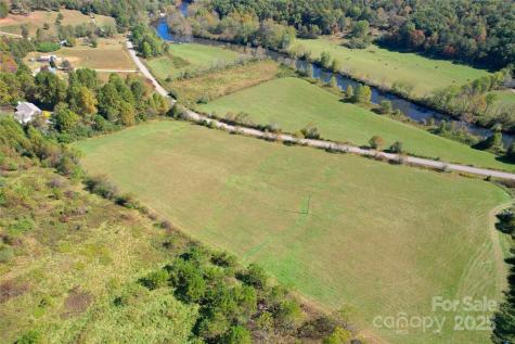 4136 Rose Creek Road Franklin NC 28734