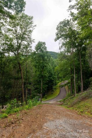 44 Deer Trail Drive Burnsville NC 28714