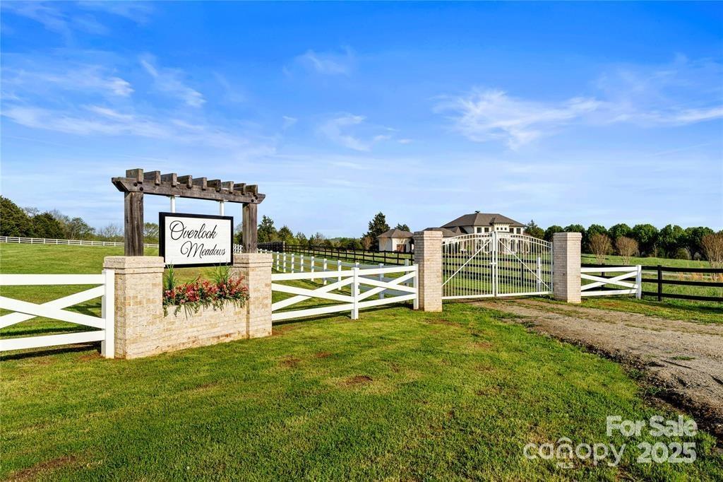 634 Patterson Farm Road Mooresville NC 28115