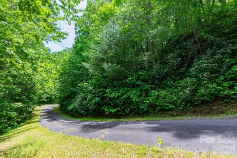 46 Widgeon Way Whittier NC 28789