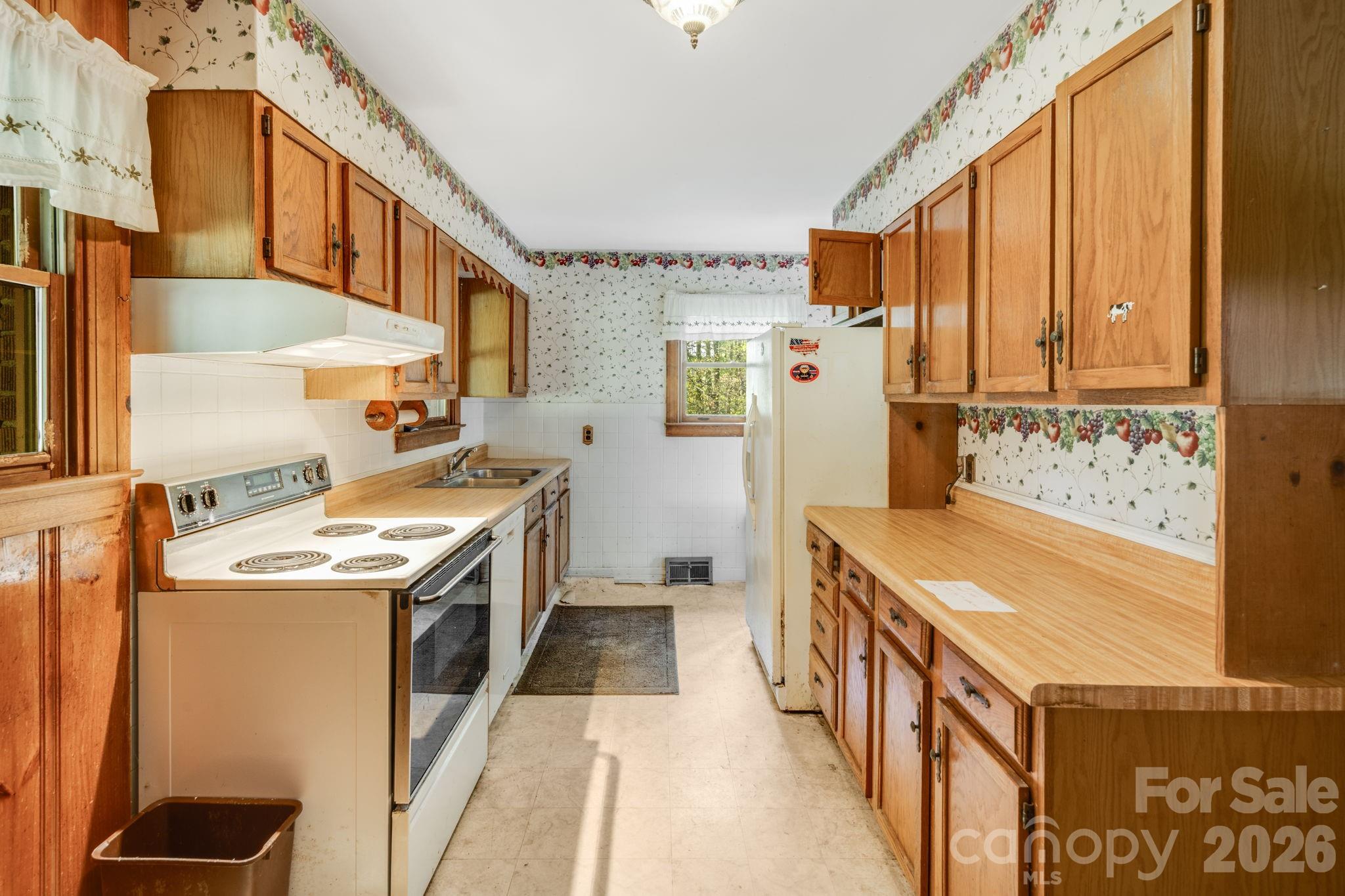 435 Upper Glady Fork Road Candler NC 28715